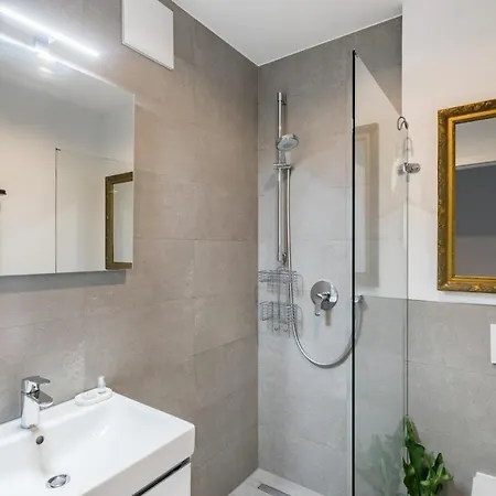 Appartement P2 In Neustadt - #128713 *